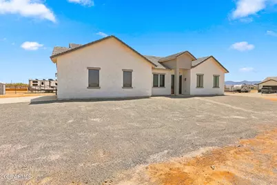 25886 W Denver Hill Drive, Wittmann, AZ 85361 - Photo 5