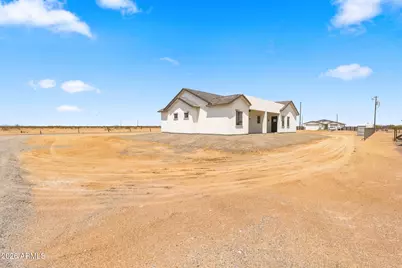 25886 W Denver Hill Drive, Wittmann, AZ 85361 - Photo 49