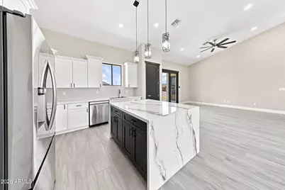 25886 W Denver Hill Drive, Wittmann, AZ 85361 - Photo 15