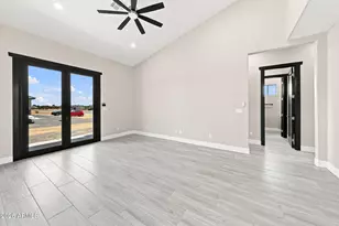 25886 W Denver Hill Dr, Wittmann, AZ 85361 - Photo 11