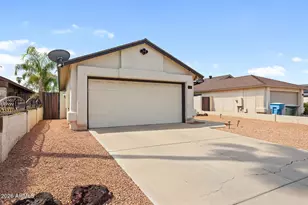 2111 E Paradise Ln, Phoenix, AZ 85022 - Photo 7