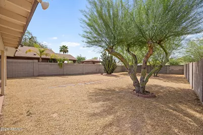 2111 E Paradise Lane, Phoenix, AZ 85022 - Photo 29