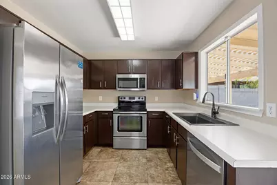 2111 E Paradise Lane, Phoenix, AZ 85022 - Photo 3