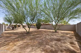 2111 E Paradise Ln, Phoenix, AZ 85022 - Photo 37