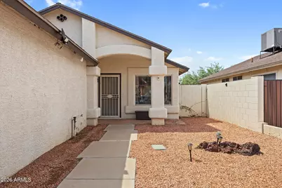 2111 E Paradise Lane, Phoenix, AZ 85022 - Photo 9