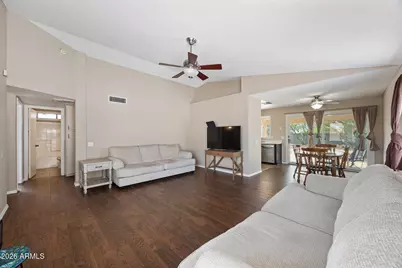 2111 E Paradise Lane, Phoenix, AZ 85022 - Photo 5