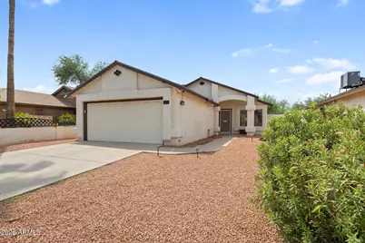 2111 E Paradise Lane, Phoenix, AZ 85022 - Photo 1