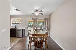 2111 E Paradise Ln, Phoenix, AZ 85022 - Photo 13