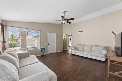 2111 E Paradise Lane, Phoenix, AZ 85022 - Photo 11