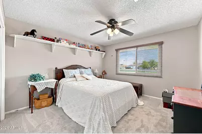10466 W Mountain View Road, Sun City, AZ 85351 - Photo 13