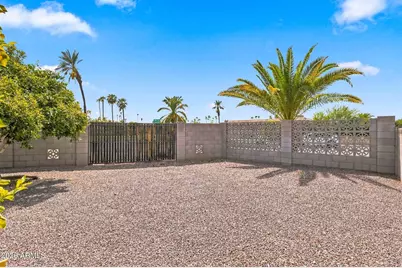10466 W Mountain View Road, Sun City, AZ 85351 - Photo 45