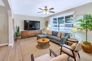 6038 W Desert Hills Dr, Glendale, AZ 85304 - Photo 3