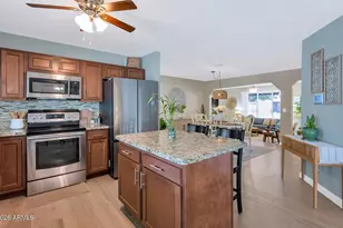 6038 W Desert Hills Dr, Glendale, AZ 85304 - Photo 7