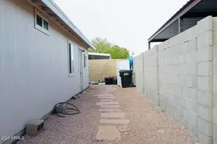 18218 N 1st St, Phoenix, AZ 85022 - Photo 13