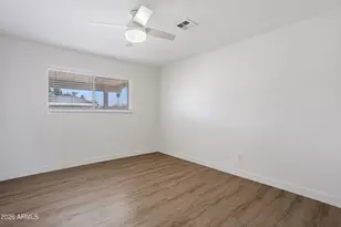 8628 E Oak St, Scottsdale, AZ 85257 - Photo 23