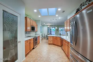 19906 N Golden Barrel Dr, Surprise, AZ 85374 - Photo 9