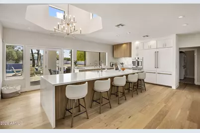 10111 E Cholla Street, Scottsdale, AZ 85260 - Photo 1