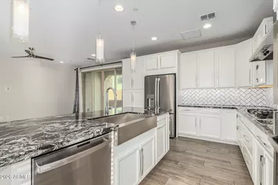 1873 S Follett Way, Gilbert, AZ 85295 - Photo 11