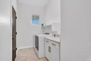 6423 W Silver Sage Ln, Phoenix, AZ 85083 - Photo 11