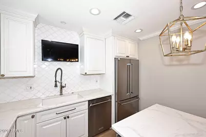 2230 E Devonshire Avenue, Phoenix, AZ 85016 - Photo 13