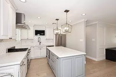 2230 E Devonshire Avenue, Phoenix, AZ 85016 - Photo 11