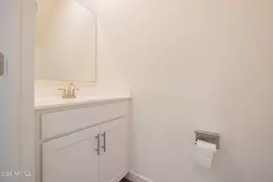 8343 N 22nd Dr, Phoenix, AZ 85021 - Photo 9