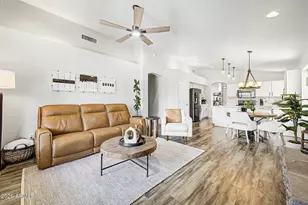 4327 E Tether Trail, Phoenix, AZ 85050 - Photo 21