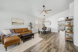 4327 E Tether Trail, Phoenix, AZ 85050 - Photo 11