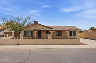 5417 W Palm Ln, Phoenix, AZ 85035 - Photo 1