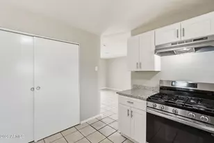 5417 W Palm Ln, Phoenix, AZ 85035 - Photo 13