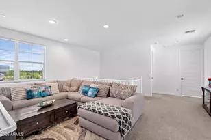 669 S Sanders Dr, Gilbert, AZ 85296 - Photo 23