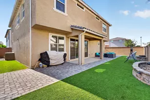 669 S Sanders Dr, Gilbert, AZ 85296 - Photo 49