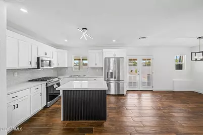 2327 E Victory Drive, Tempe, AZ 85288 - Photo 9
