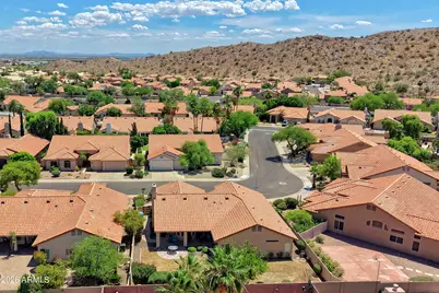 2542 E Mountain Sky Avenue, Phoenix, AZ 85048 - Photo 31