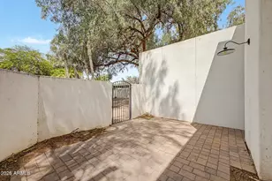 9420 E Cactus Rd, Scottsdale, AZ 85260 - Photo 17
