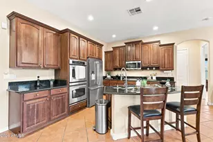 18021 W Las Cruces Dr, Goodyear, AZ 85338 - Photo 17