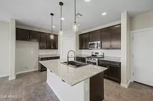 12423 N 174th Ln, Surprise, AZ 85388 - Photo 7