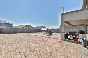 16873 W Fetlock Trl, Surprise, AZ 85387 - Photo 57