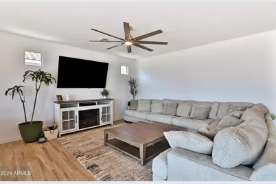 16873 W Fetlock Trail, Surprise, AZ 85387 - Photo 9