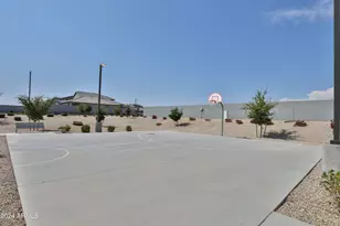 16873 W Fetlock Trl, Surprise, AZ 85387 - Photo 31