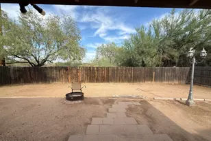356 Peretz Cir, Morristown, AZ 85342 - Photo 17