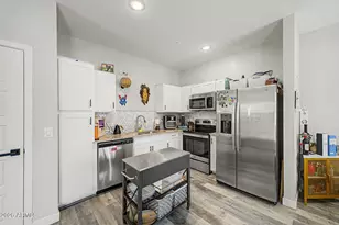 8176 N 22nd Dr, Phoenix, AZ 85021 - Photo 7