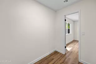 6407 W Roosevelt St, Phoenix, AZ 85043 - Photo 29