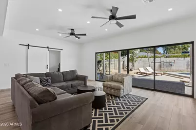 504 W Harmont Drive, Phoenix, AZ 85021 - Photo 11