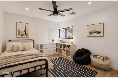 504 W Harmont Drive, Phoenix, AZ 85021 - Photo 31