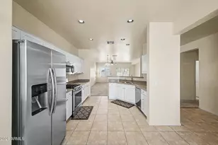 2137 E Riviera Dr, Chandler, AZ 85249 - Photo 9