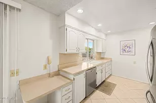 10420 W Gulf Hills Dr, Sun City, AZ 85351 - Photo 9
