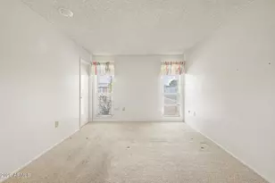 10420 W Gulf Hills Dr, Sun City, AZ 85351 - Photo 13