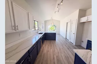 3428 W Via Del Sol Drive, Phoenix, AZ 85027 - Photo 9