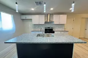 8805 N 28th Ave, Phoenix, AZ 85051 - Photo 23